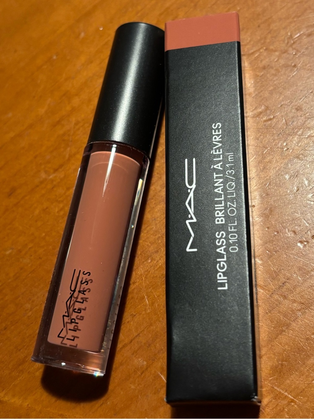 MAC Lipglass Lust - Picture 4 of 15